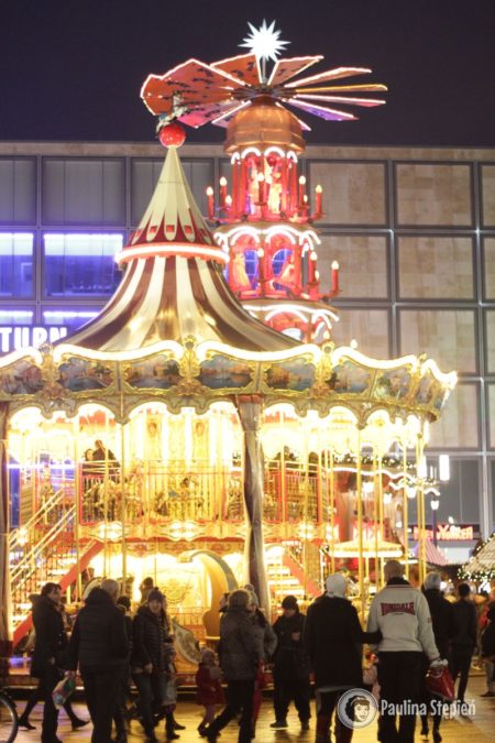 Tutaj karuzela na Alexanderplatz