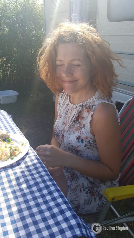 Beztroska :) patrzę na to uchwycone ukradkiem zdjęcie i czuję dokladnie to co wtedy - jest mi dobrze, tu i teraz.