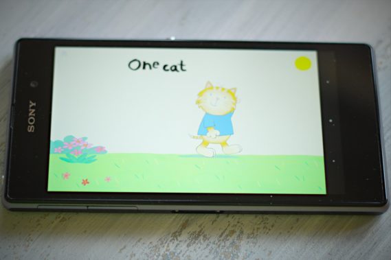 Sony Xperia Z1 z aplikacją Ollie The Cat