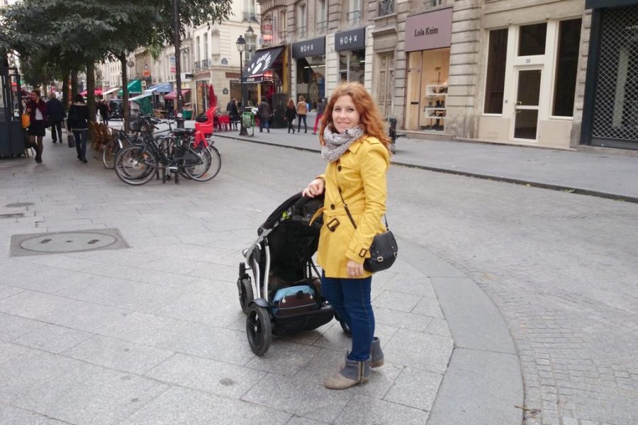 Paryż nieprzyjazny podróżom z dzieckiem