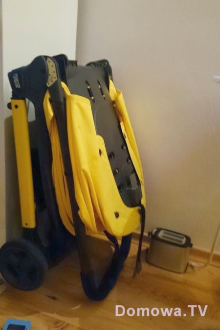 Malutki po złożeniu i stoi sam