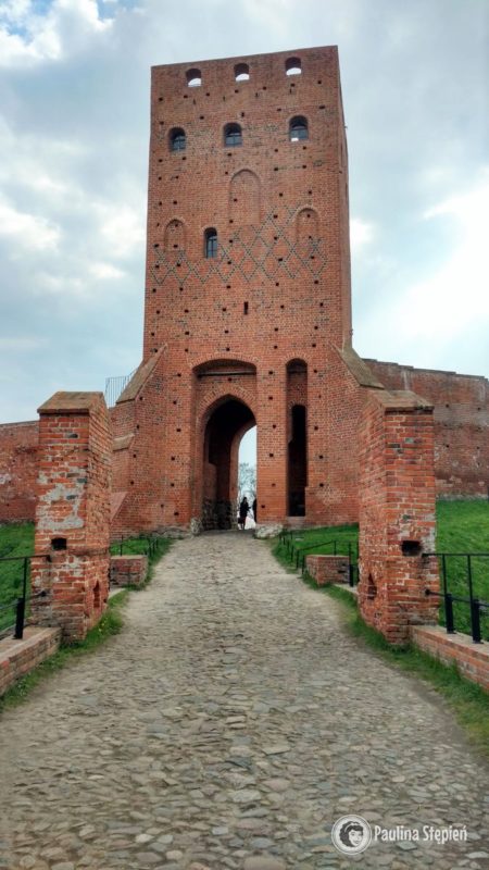 Zamek Czersk wieża bramna