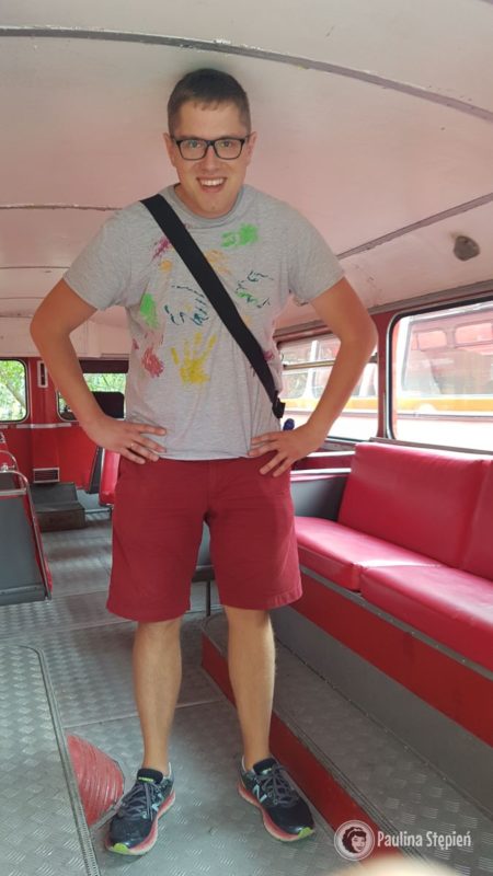 Stary piętrowy autobus