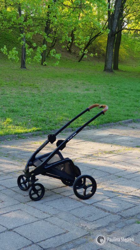 Charakterystyczny stelaż