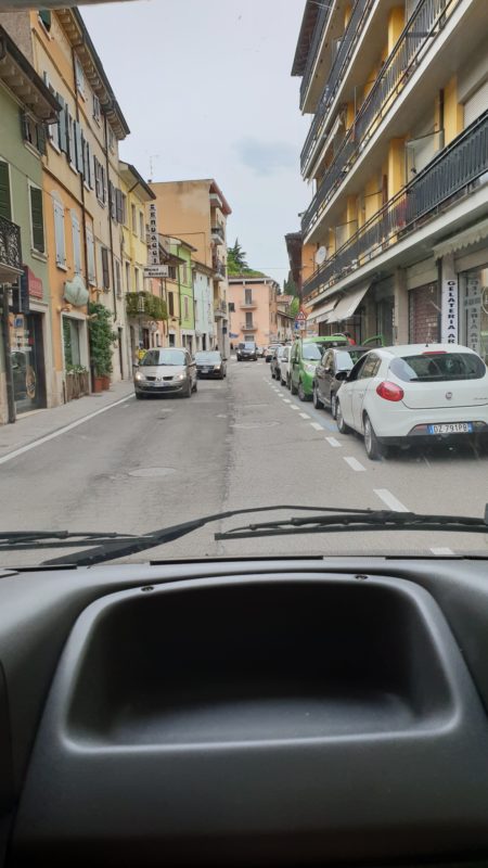 Halo GPS, czy to jest nasza droga? :) Ta akurat tak