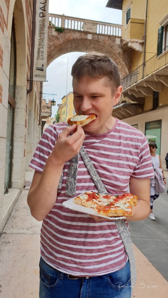 Pizza, ona jest wyjątkowo dobra!