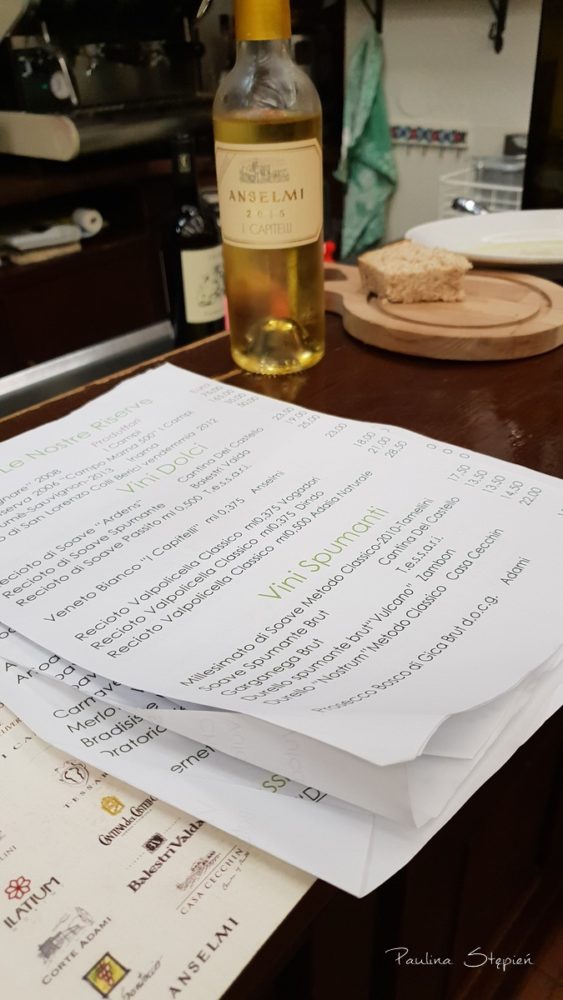 W tle to najlepsze wg mnie wino i macie podgląd na cennik gdyby ktoś chciał wiedzieć