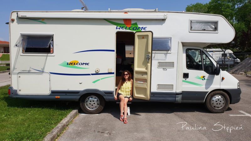 Kamper w całej okazałości