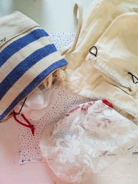 Noszę ze sobą kosmetyczkę i w środku takie woreczki, dzięki temu mam to pod ręką