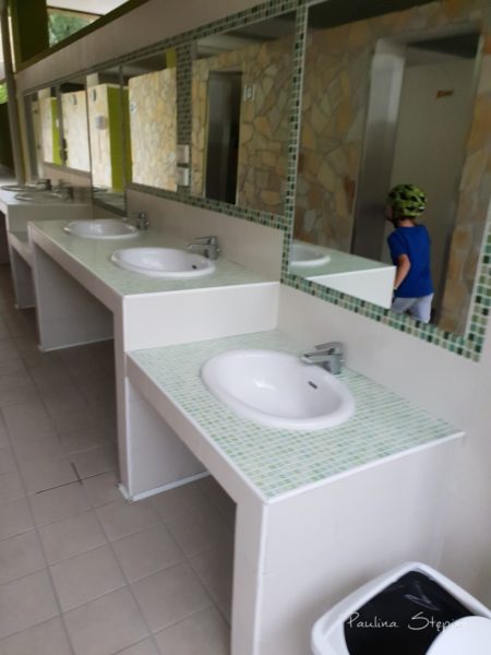 Umywalki, są i dziecięce