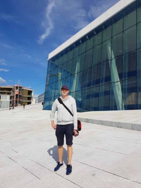 Tu Michał ze swoją sakwą w Oslo