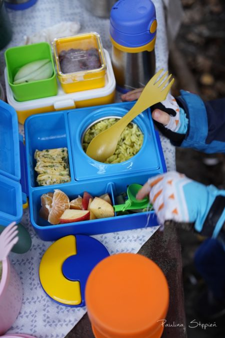 Tu na wycieczce, termos, który jest elementem lunchboksa OmieBox