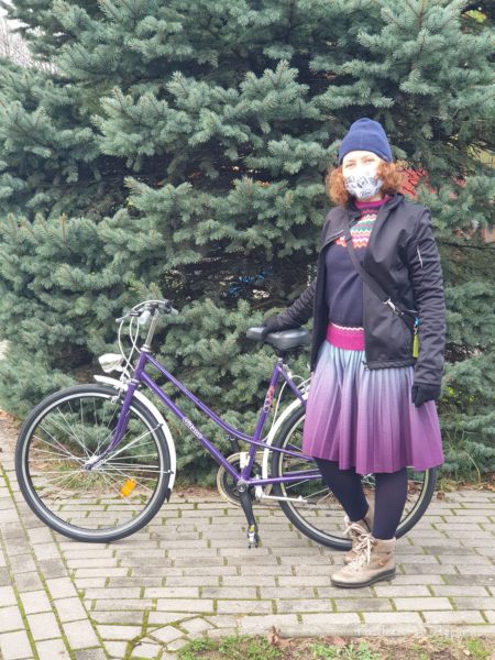 Tu mój ulubiony strój, czyli rajstopy z wełną, buty z wełną, kiecka zwykła, sweter wełniany i softshell